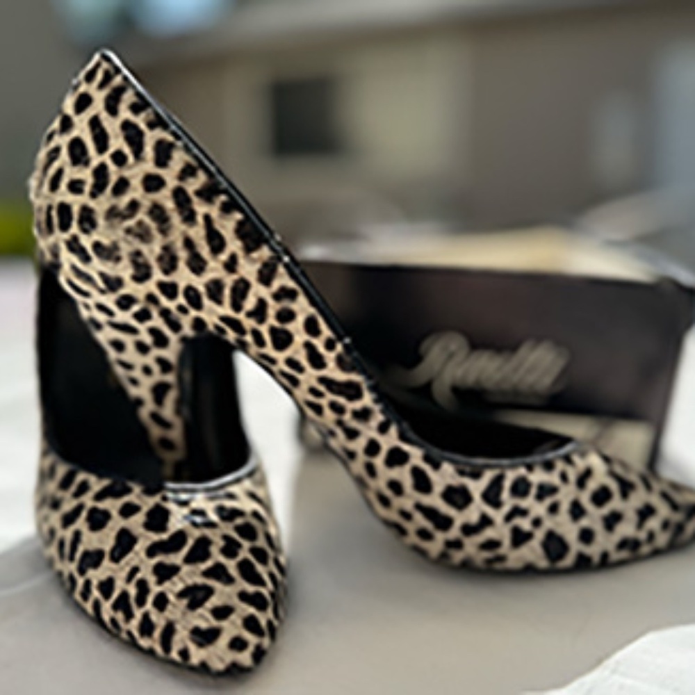 Renetti Pumps